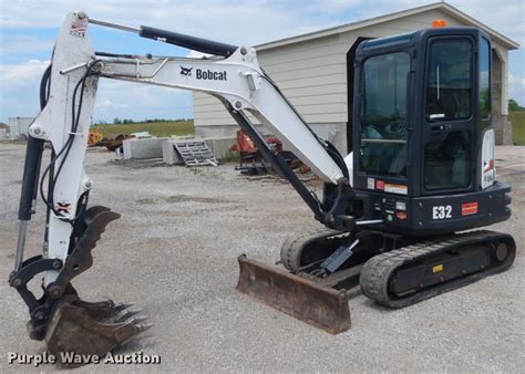 12 bobcat e32 mini excavator|2015 bobcat e32 mini excavator.